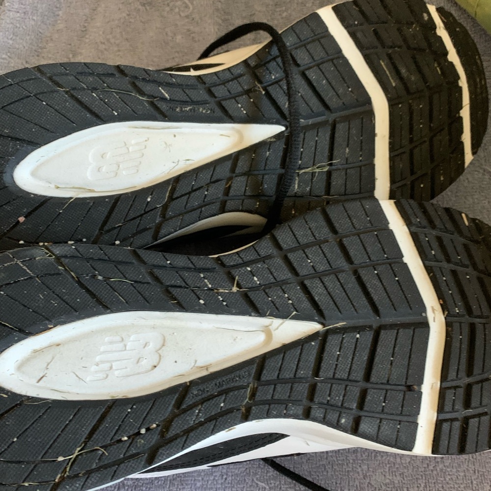 New Balance - Picture 4 of 6